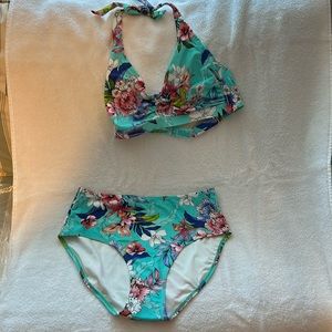 Venus two piece swim suit, high waist bottom heavenly halter top large